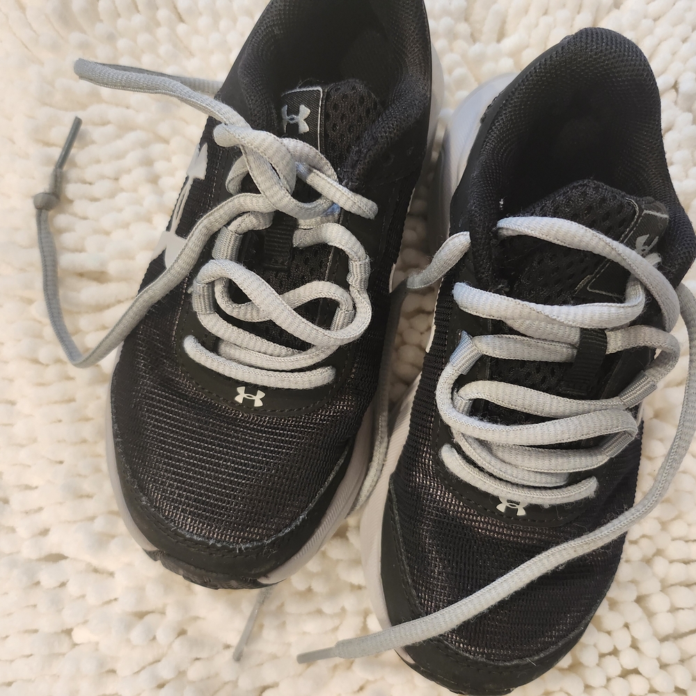 Under Armour Kids Black and Gray Sneakers